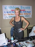 Huntress_belt_prop_Ashley_Scott_birds_of_prey