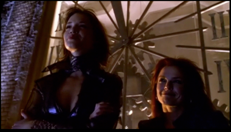 helena_huntress_ashley_scott_dina_meyer_oracle_birds_of_Prey